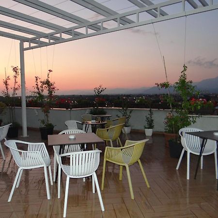 Sky Hotel Shkodër Exterior foto